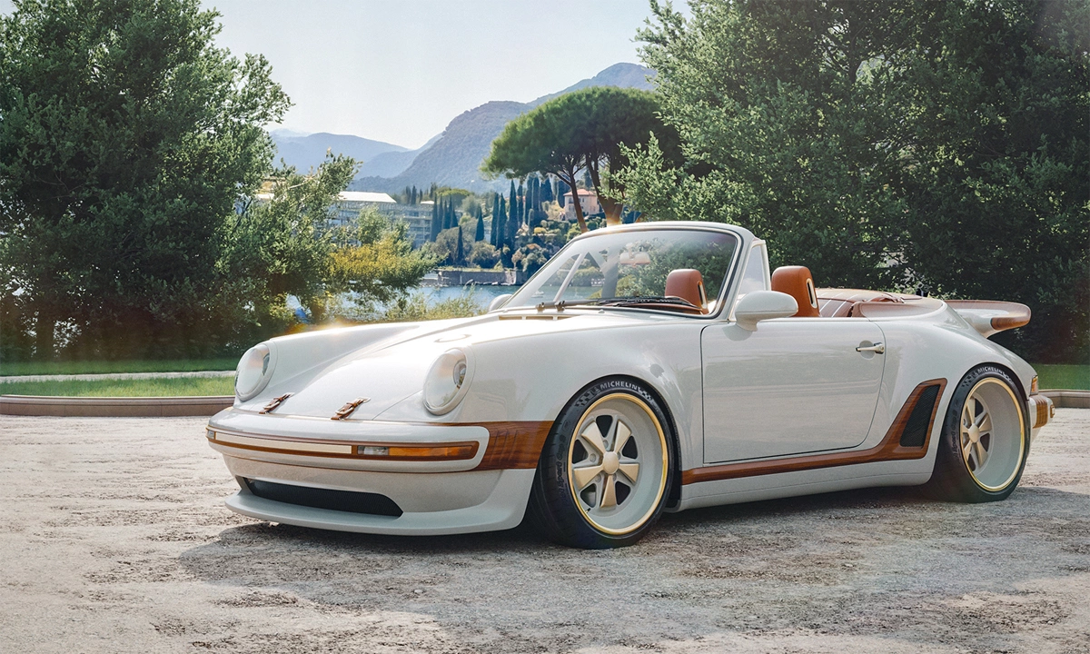 Louis Vuitton x Singer Porsche 911