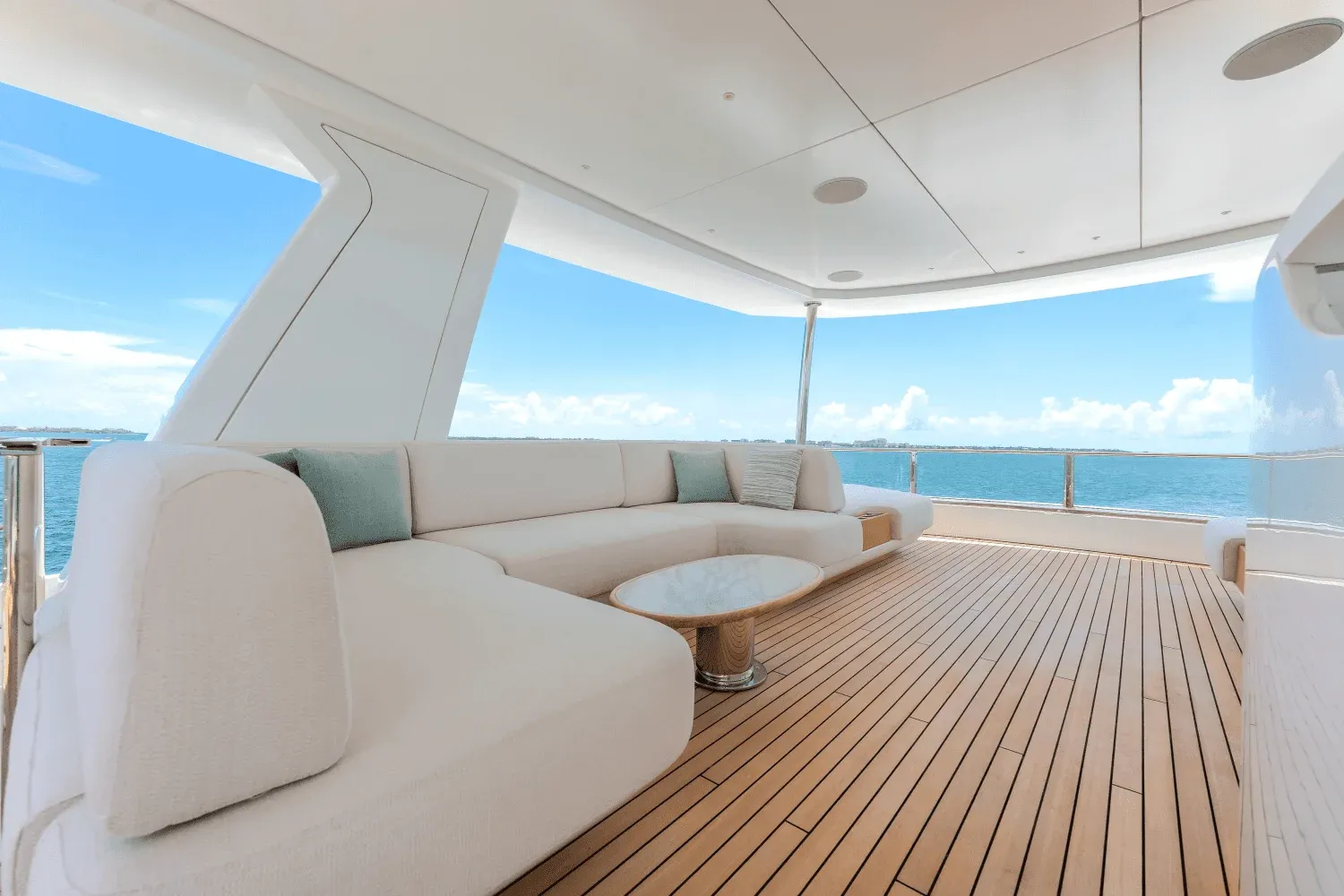 Azimut Grande 36M Detail