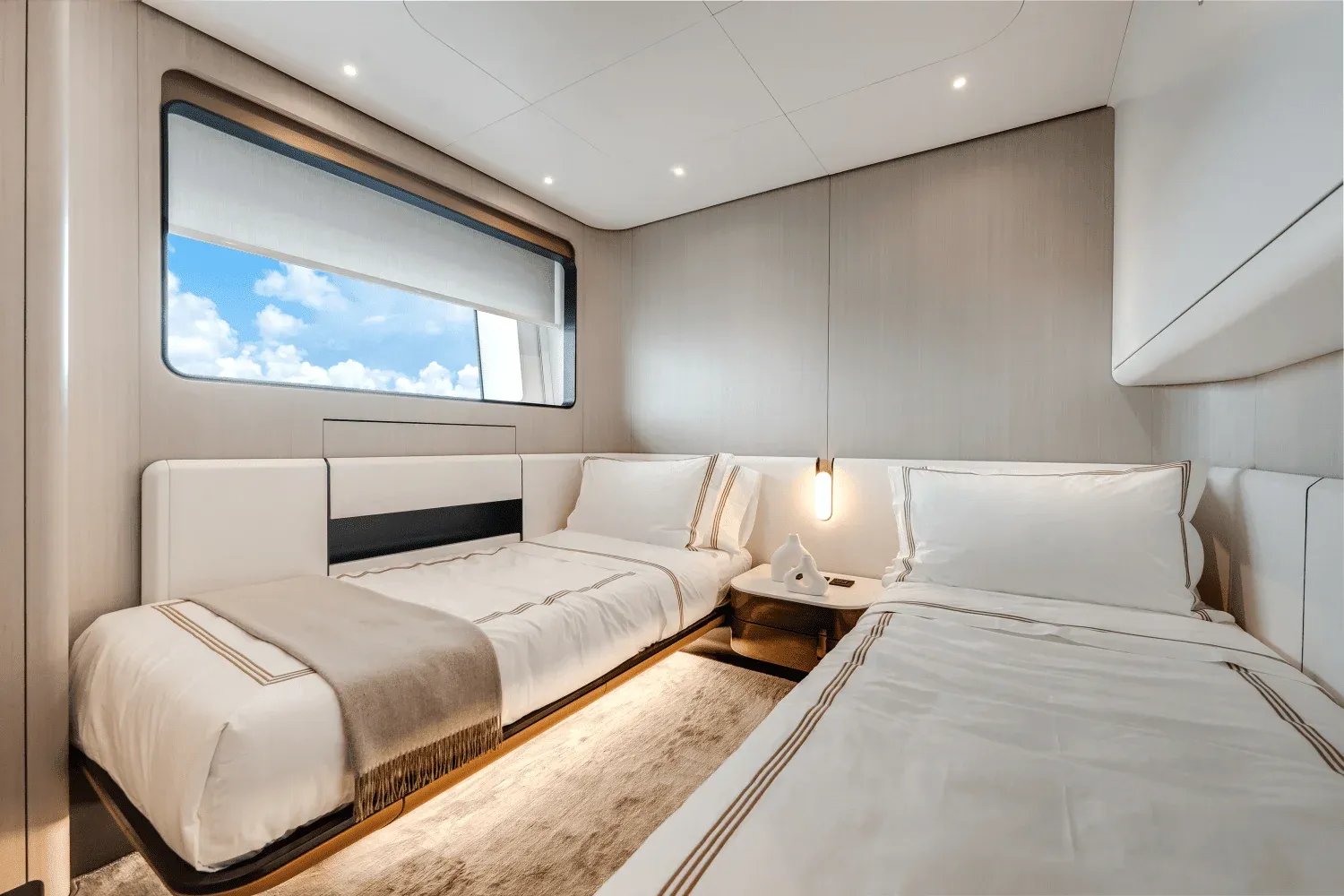 Azimut Grande 36M Detail