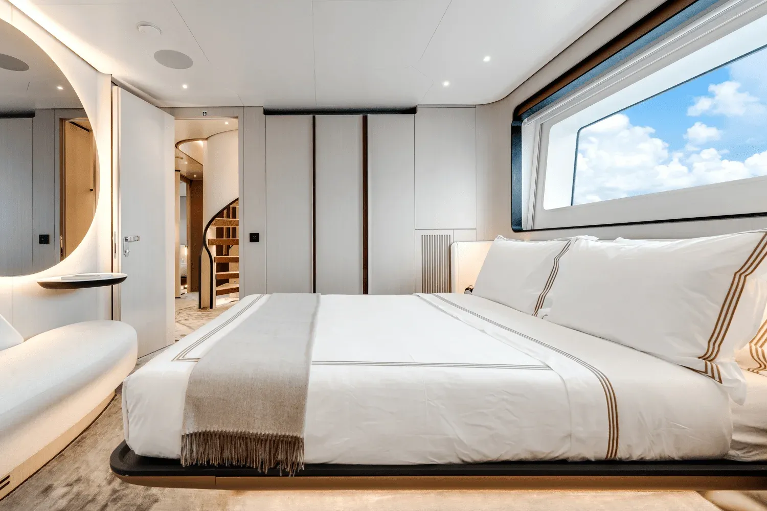 Azimut Grande 36M Detail