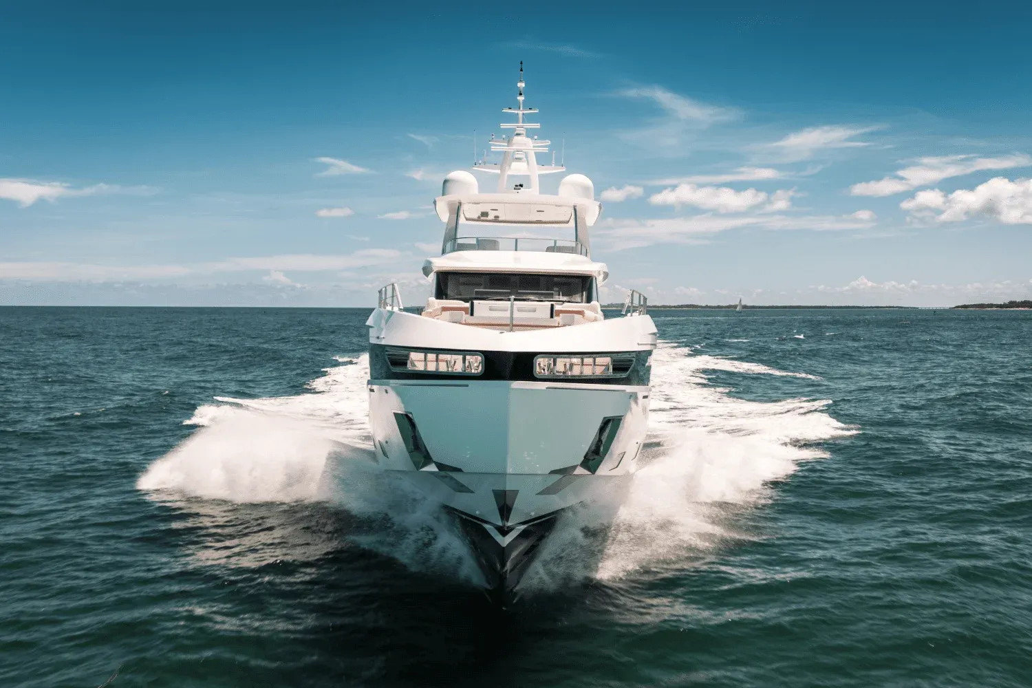 Azimut Grande 36M Detail