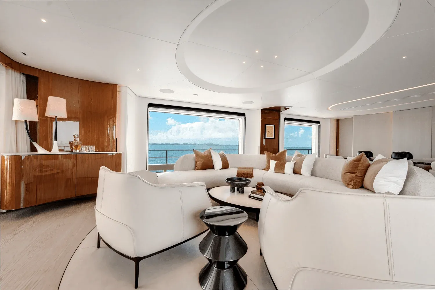 Azimut Grande 36M Detail