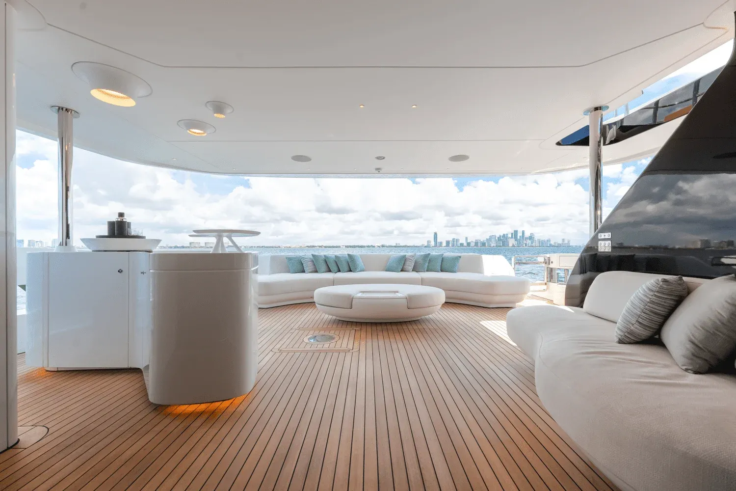 Azimut Grande 36M Detail