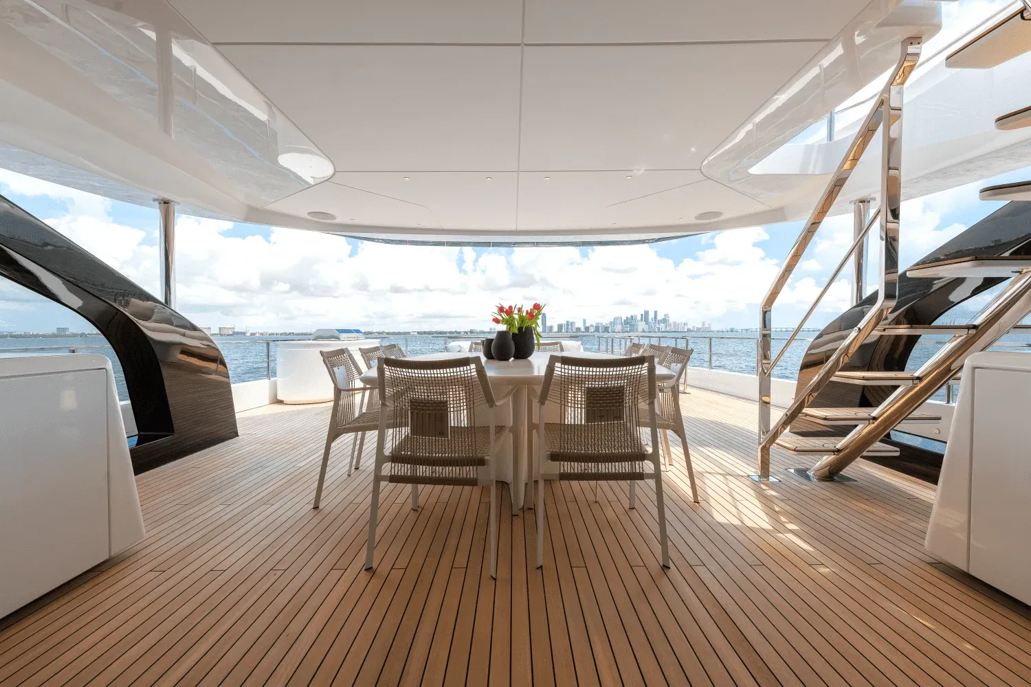 Azimut Grande 36M Detail