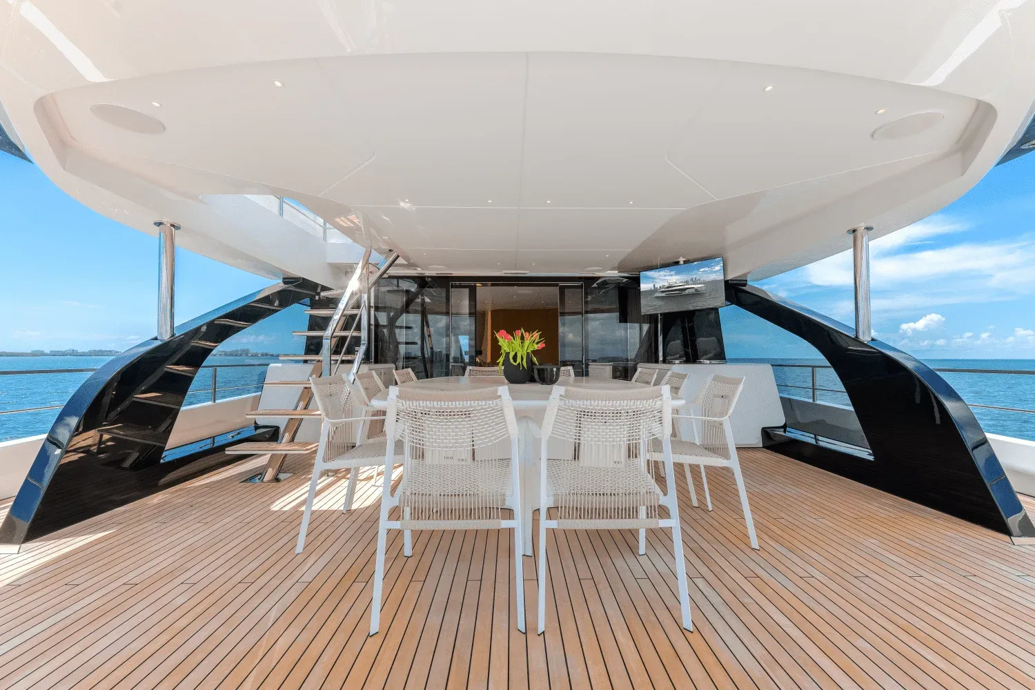 Azimut Grande 36M Detail