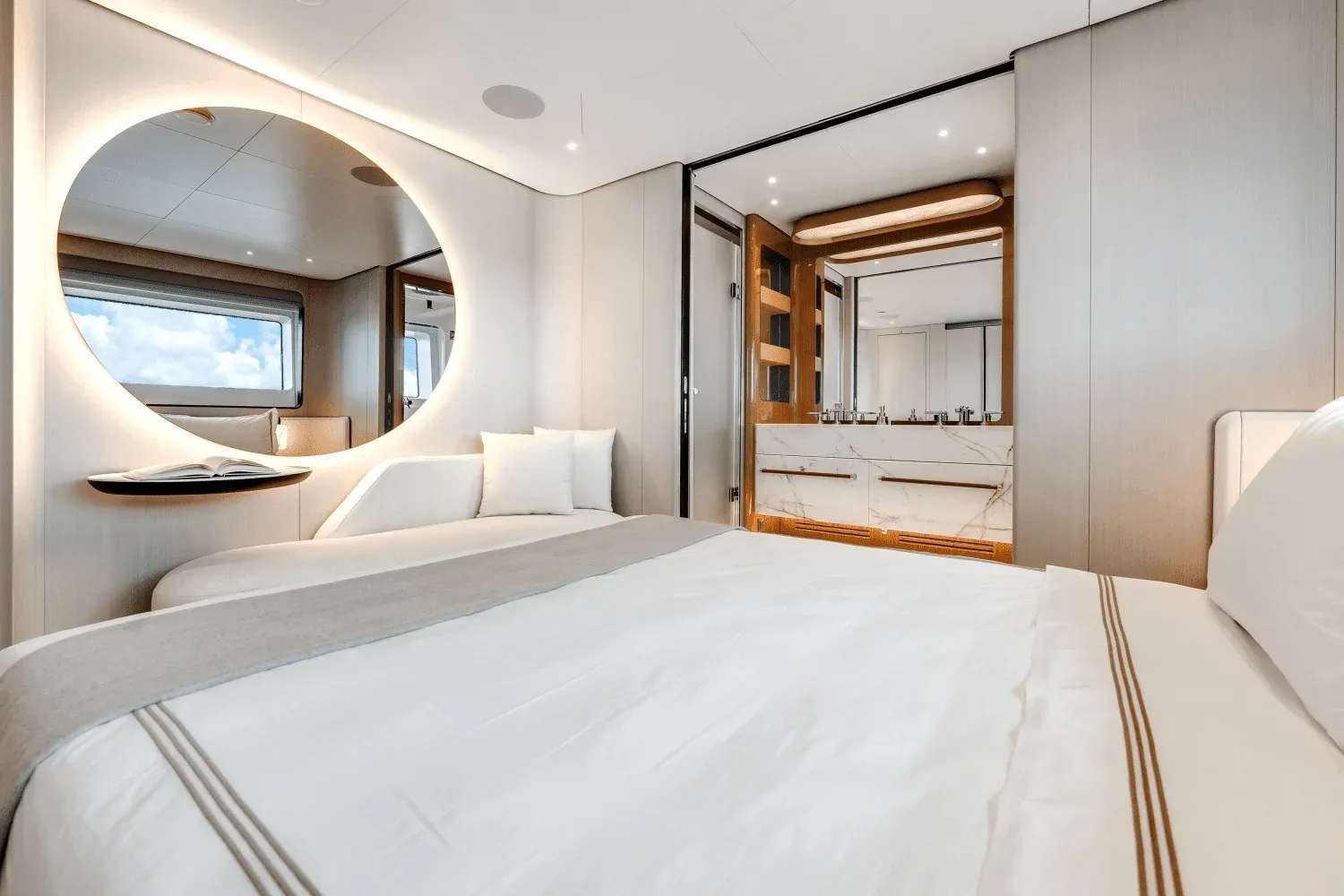 Azimut Grande 36M Detail