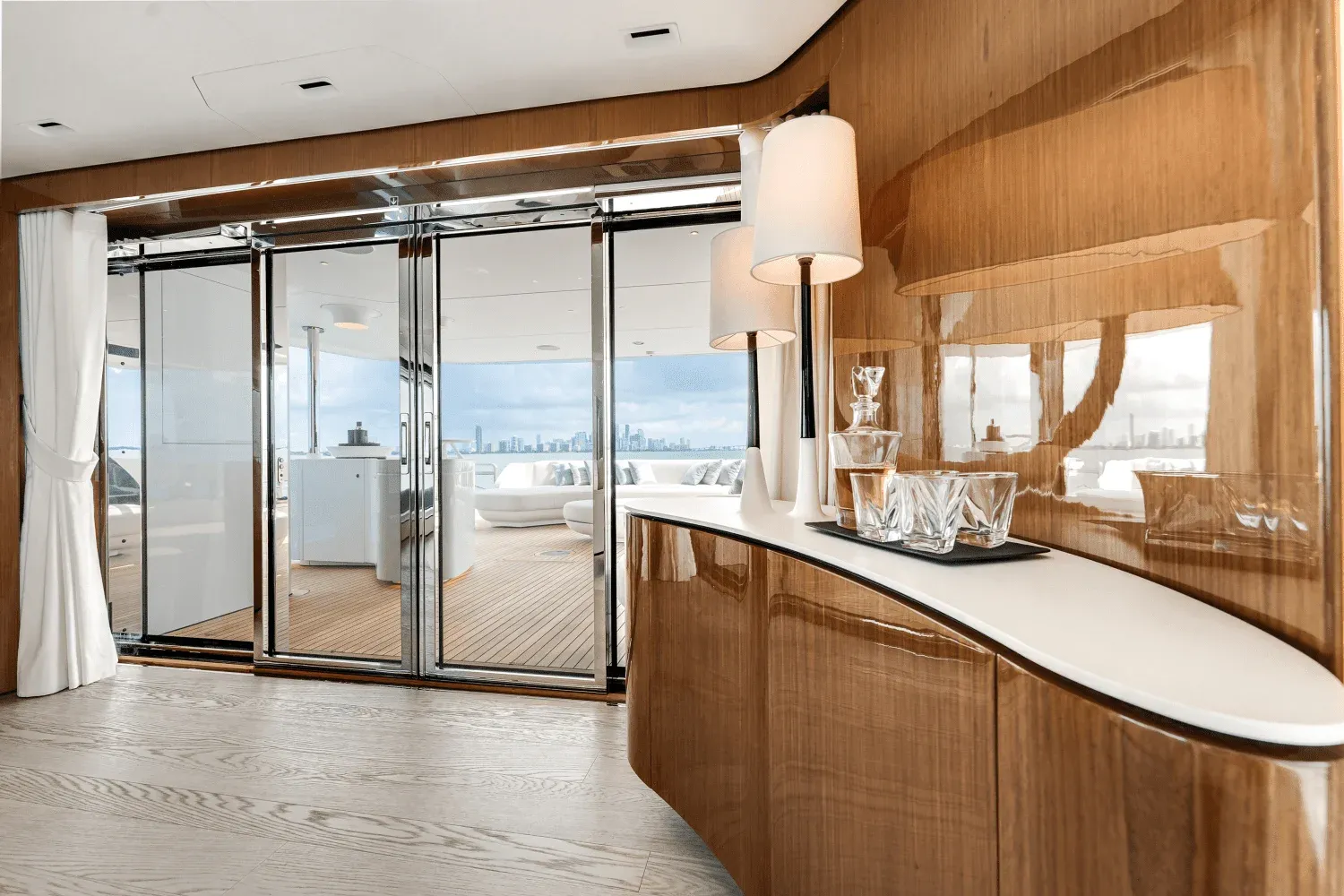 Azimut Grande 36M Detail