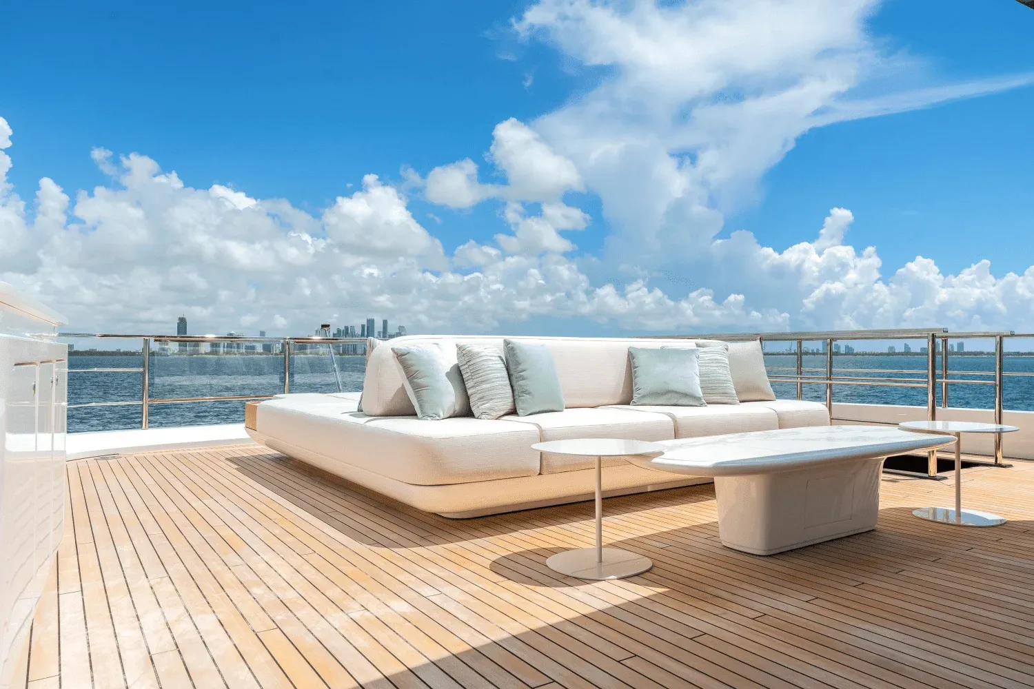 Azimut Grande 36M Detail