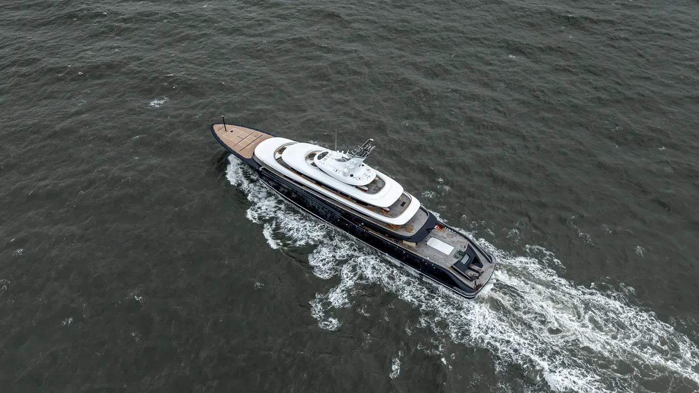 Feadship 821 Detail