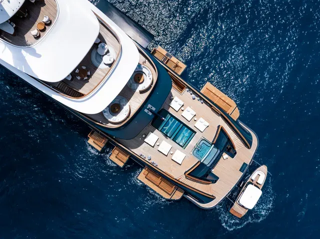 Feadship 821 Detail