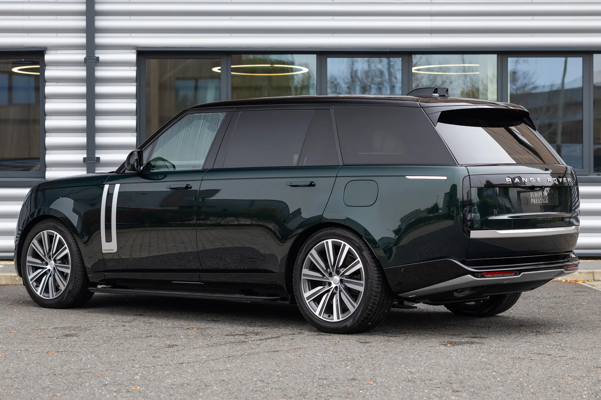 Range Rover SV LWB Detail