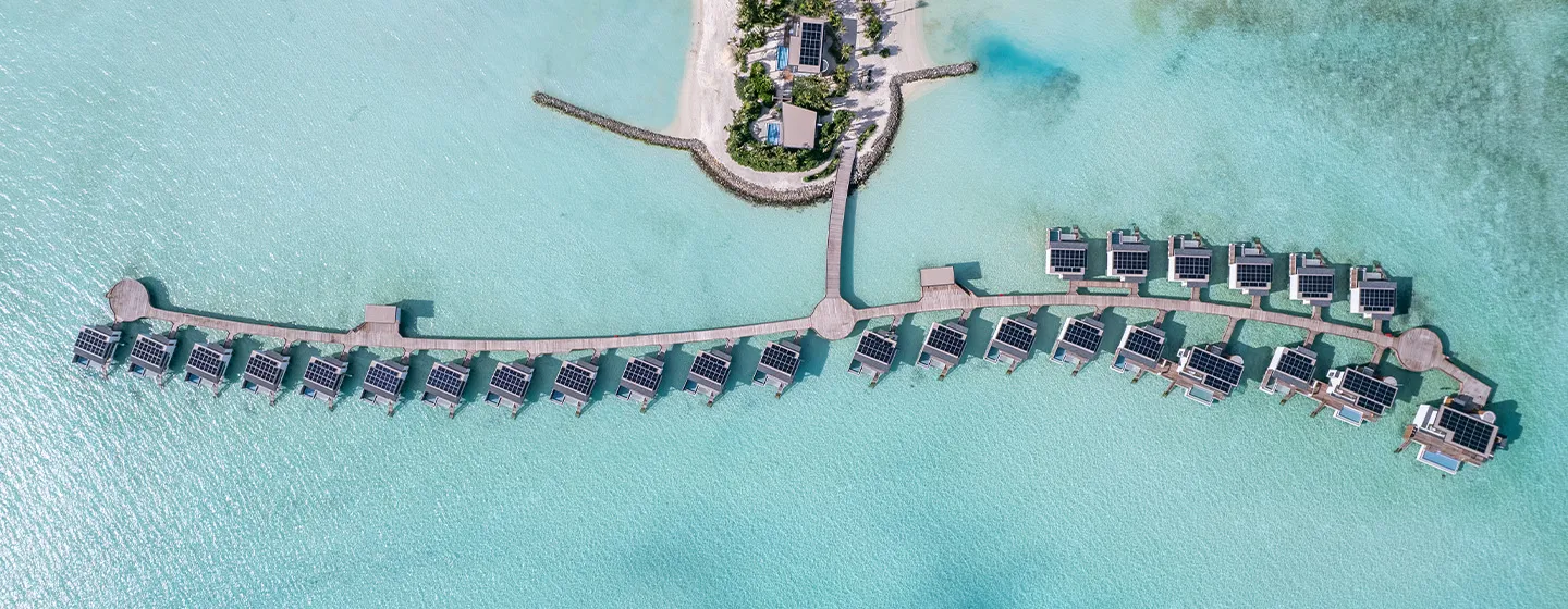 Quần thể biệt thự nổi trên mặt biển SO/ Maldives