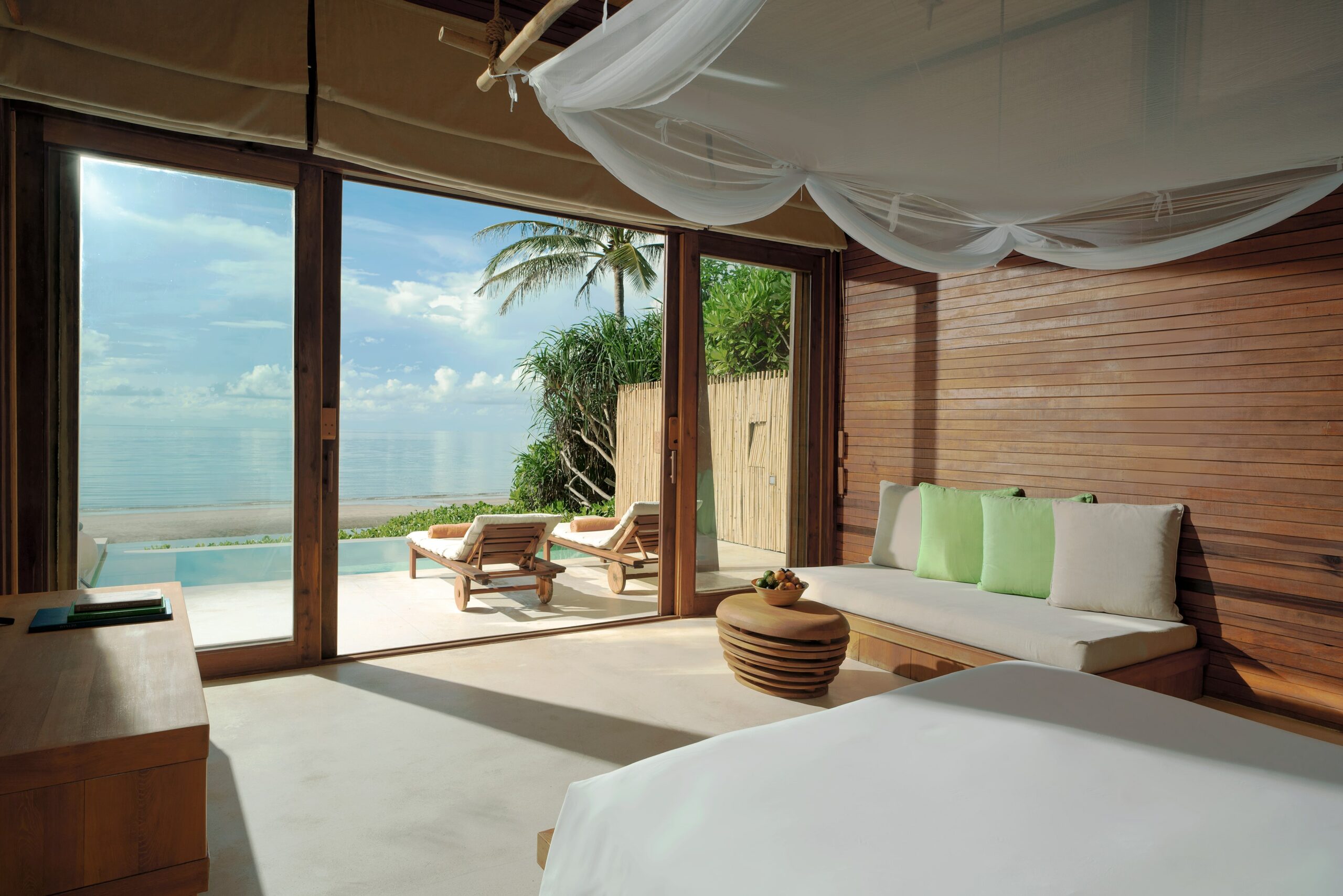 Six Senses Côn Đảo: Tuyệt Tác Ẩn Mình Bên Bờ Vịnh Đất Dốc & Triết Lý Nghỉ Dưỡng Tái Sinh Thuần Khiết