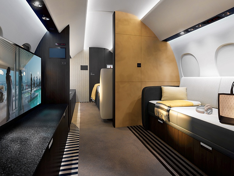 Dassault Falcon 10X Detail
