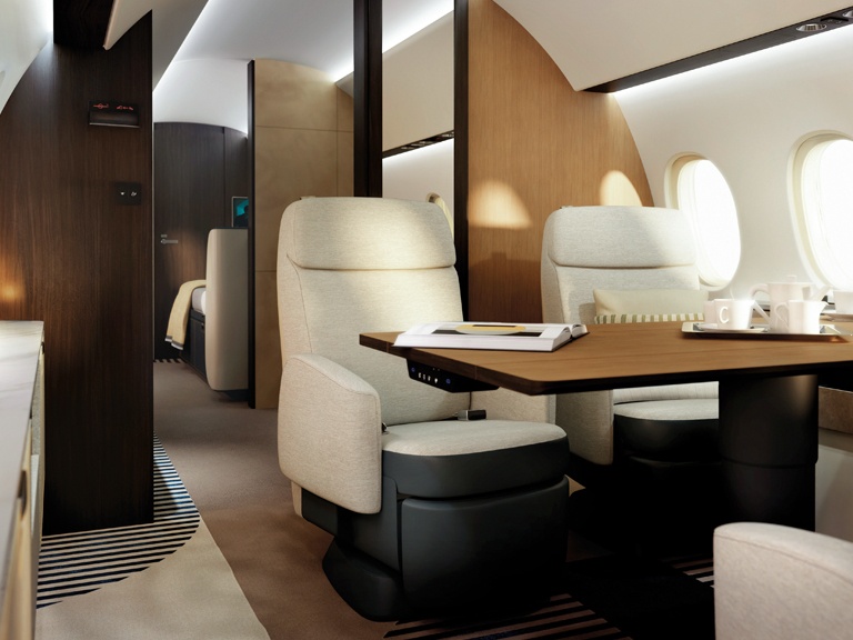 Dassault Falcon 10X Detail