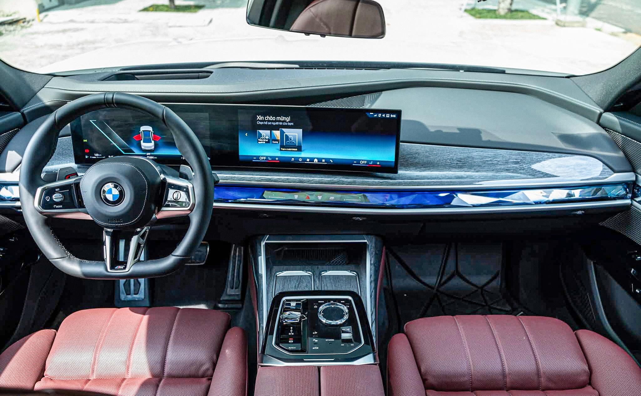 BMW 735i M Sport (All-New G70): Siêu Lướt 8,100 km, Đẹp Như Mới, Giá 3.690 Tỷ - Ảnh thực tế 1
