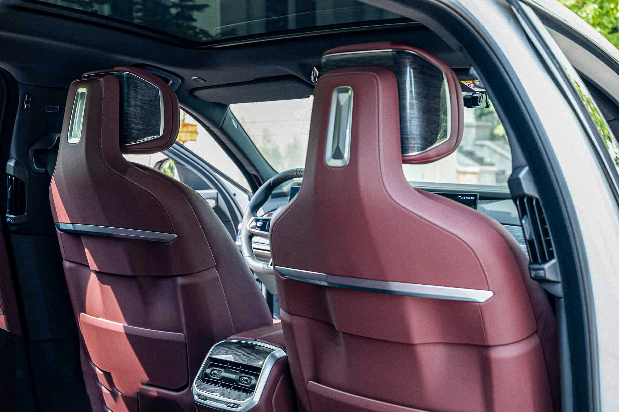 BMW 735i M Sport (All-New G70): Siêu Lướt 8,100 km, Đẹp Như Mới, Giá 3.690 Tỷ - Ảnh thực tế 2