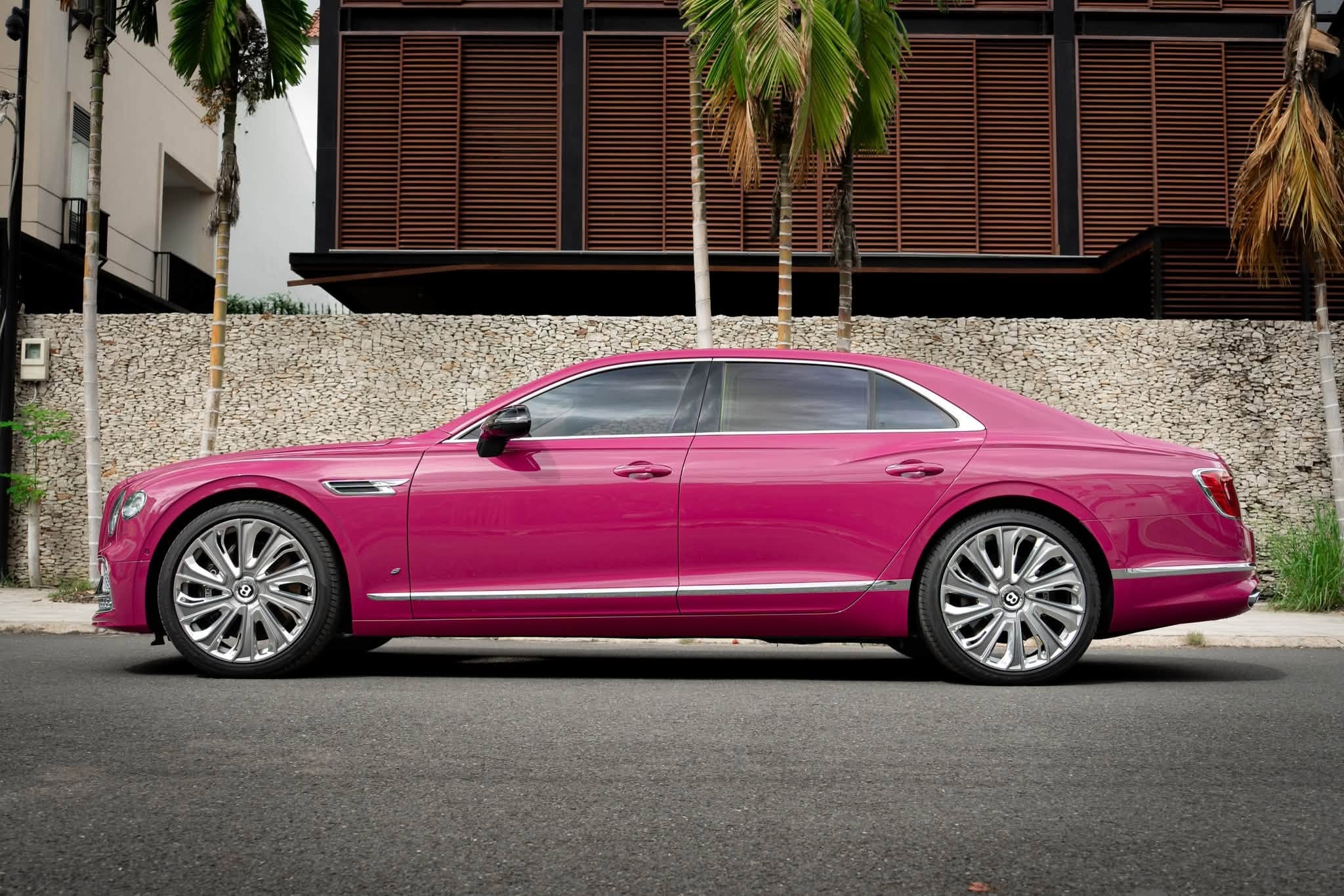 Bentley Rose Gold Bespoke Edition: Ngoại Thất Độc Bản, Nội Thất Da Thủ Công Mulliner - Ảnh thực tế 1