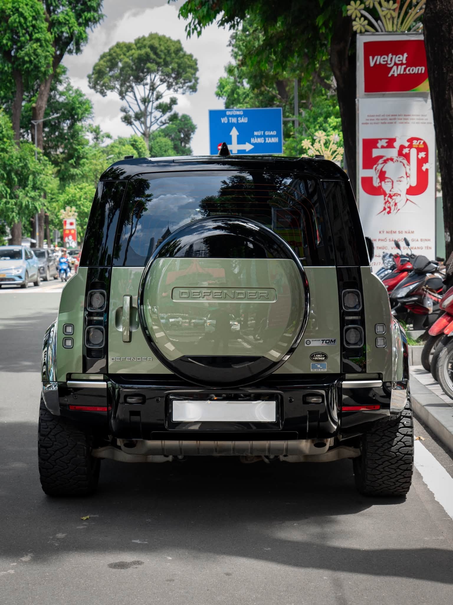 Land Rover Defender X 400HP: Bản X Đỉnh Nhất Lướt 35,000 km, Gắn 300Tr Đồ Chơi, Giá 4.390 Tỷ - Ảnh thực tế 1
