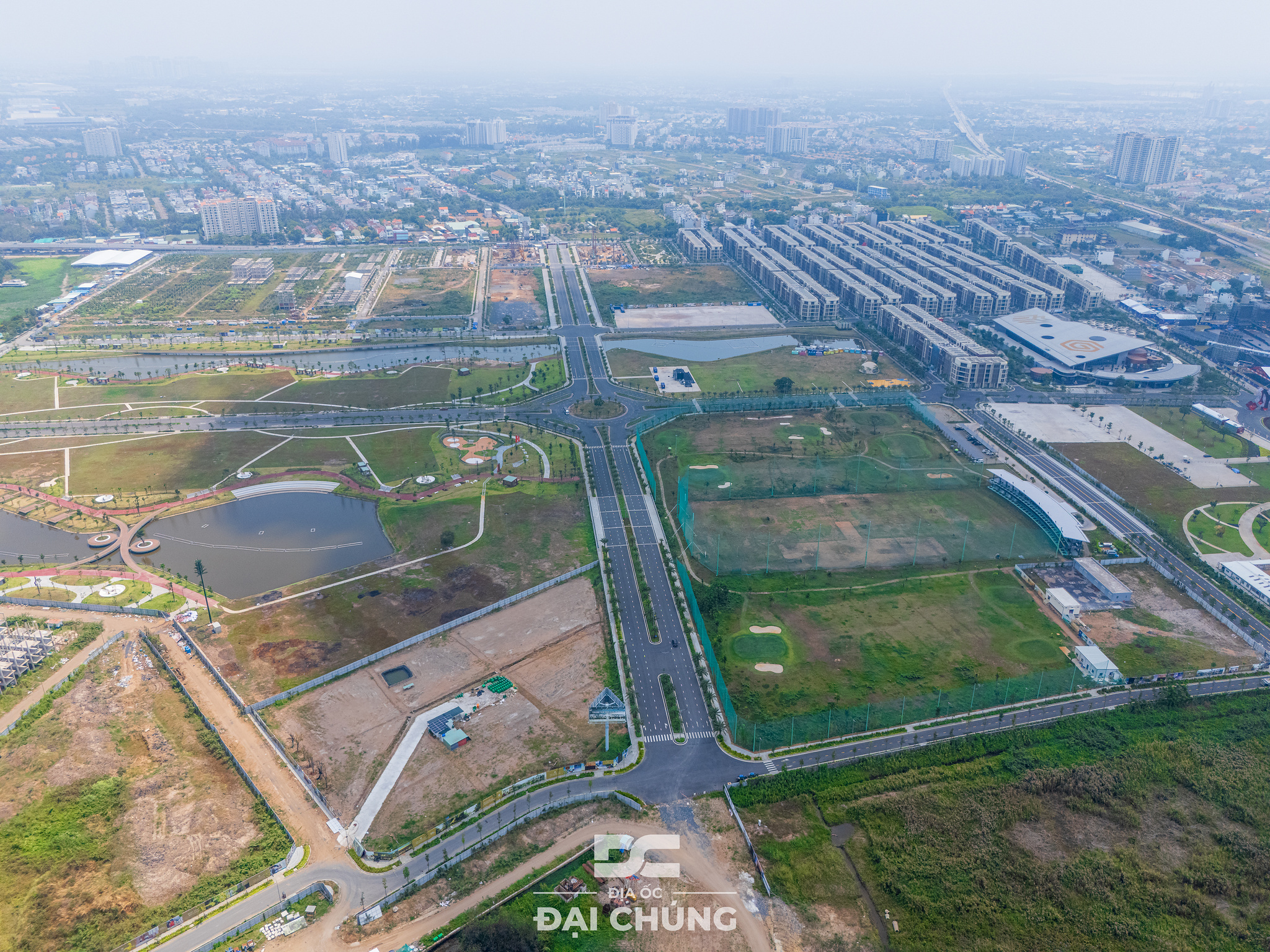 Sola Nhà Phố Vườn