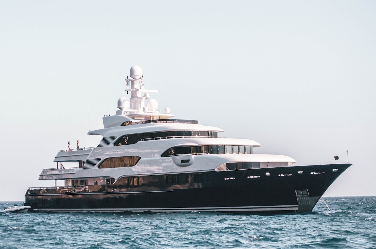 Sunseeker Ocean 182